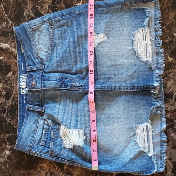 Jeans skirt size 0. - Picture 8 of 10